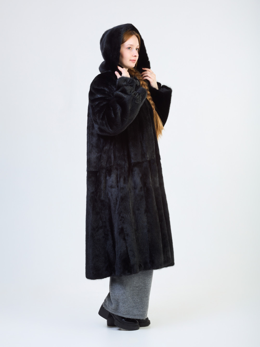 Шуба норковая б/у Метелица 56-58р с капюшоном