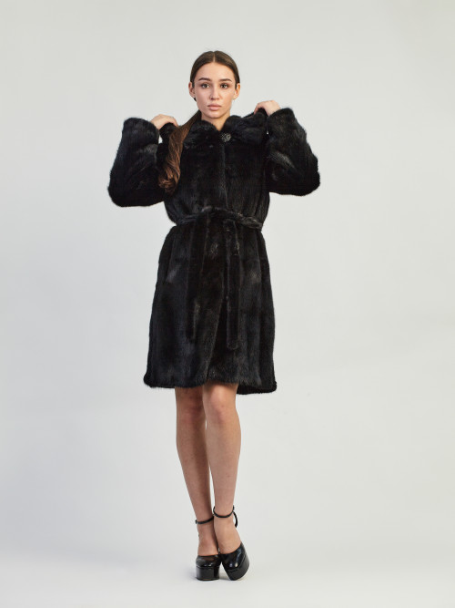 Шуба норковая б/у черная с капюшоном 40-42р