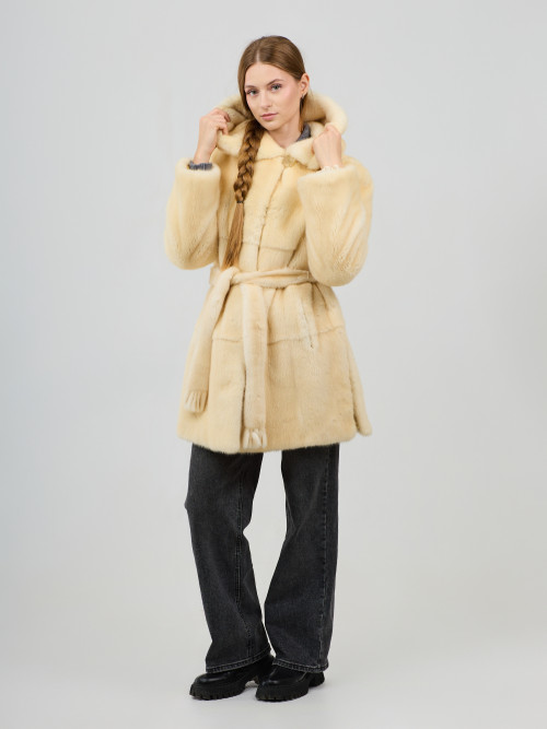 Шуба норковая б/у 48-50р с капюшоном и поясом