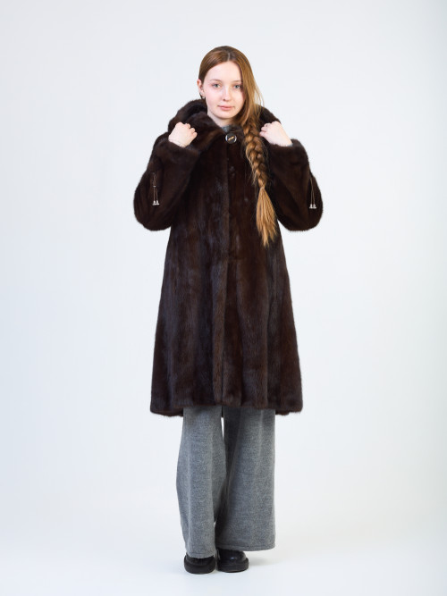 Шуба норковая б/у махагон раз 46 с капом