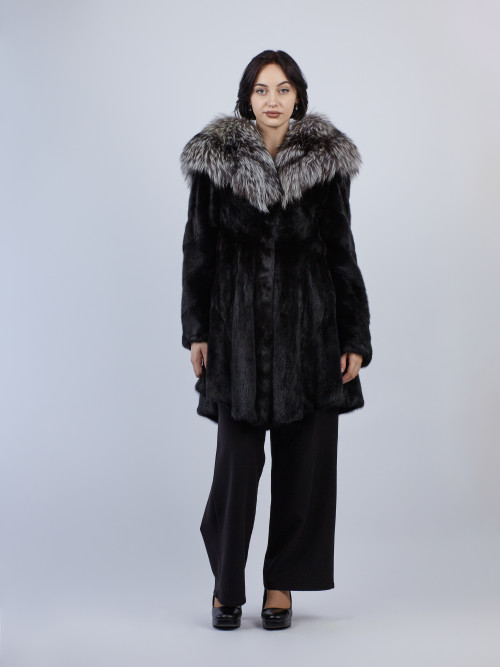 Шуба норковая б/у Jiweiue 40-42капюшон чёрнобурка