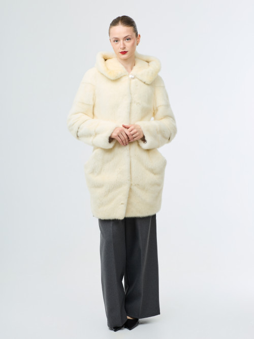 Шуба норковая б/у светлая р 38-40 накл карманы